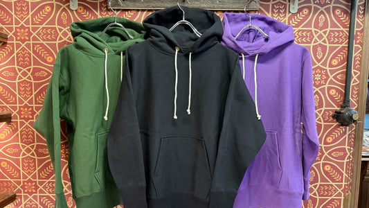 Warm upシリーズから待望のパーカーが登場～Flagship Store～