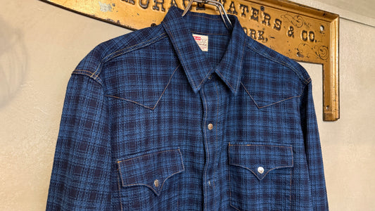 定番シャツより限定カラーがリリース～Flagship Store～