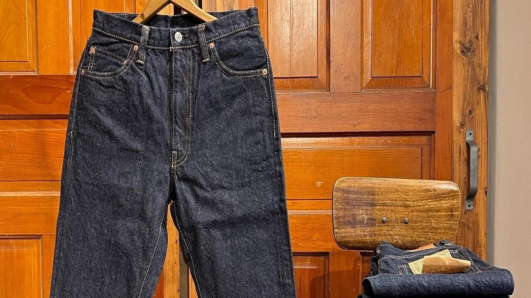 綺麗なシルエットでお探しの方にオススメ！！　　【WEST】