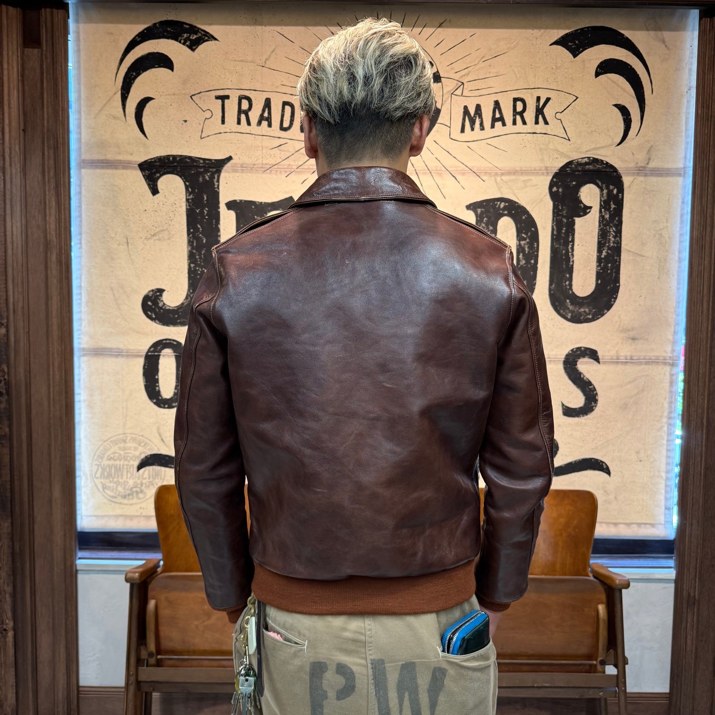 Rainbow Country "TYPE A-2"ROUGH WEAR CLOTHING CO.CONTRACT NO. 42-1401P Horse Hide Tabaco Brown【RCL-10071】