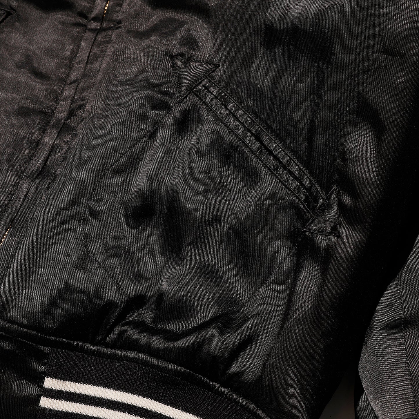 【Coming Soon】JELADO Skull Snake Souvenir Jacket 【JP23423】