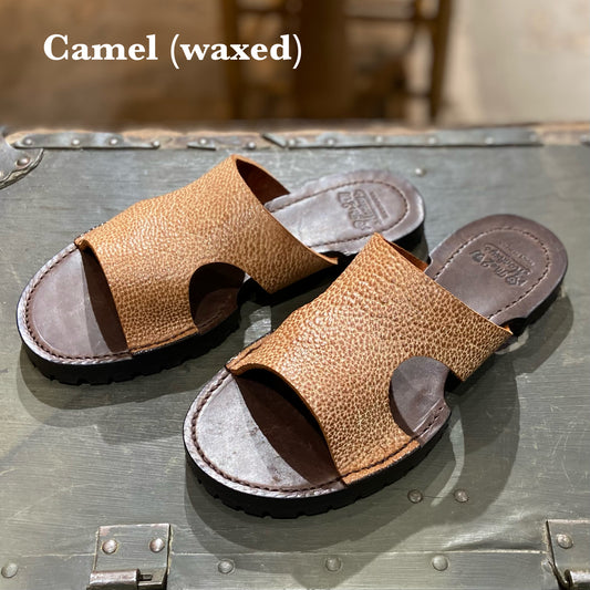 【18周年記念アイテム】The 2Monkeys　”AUGUSTUS”Sandal Camel"Waxed"【TM82952】